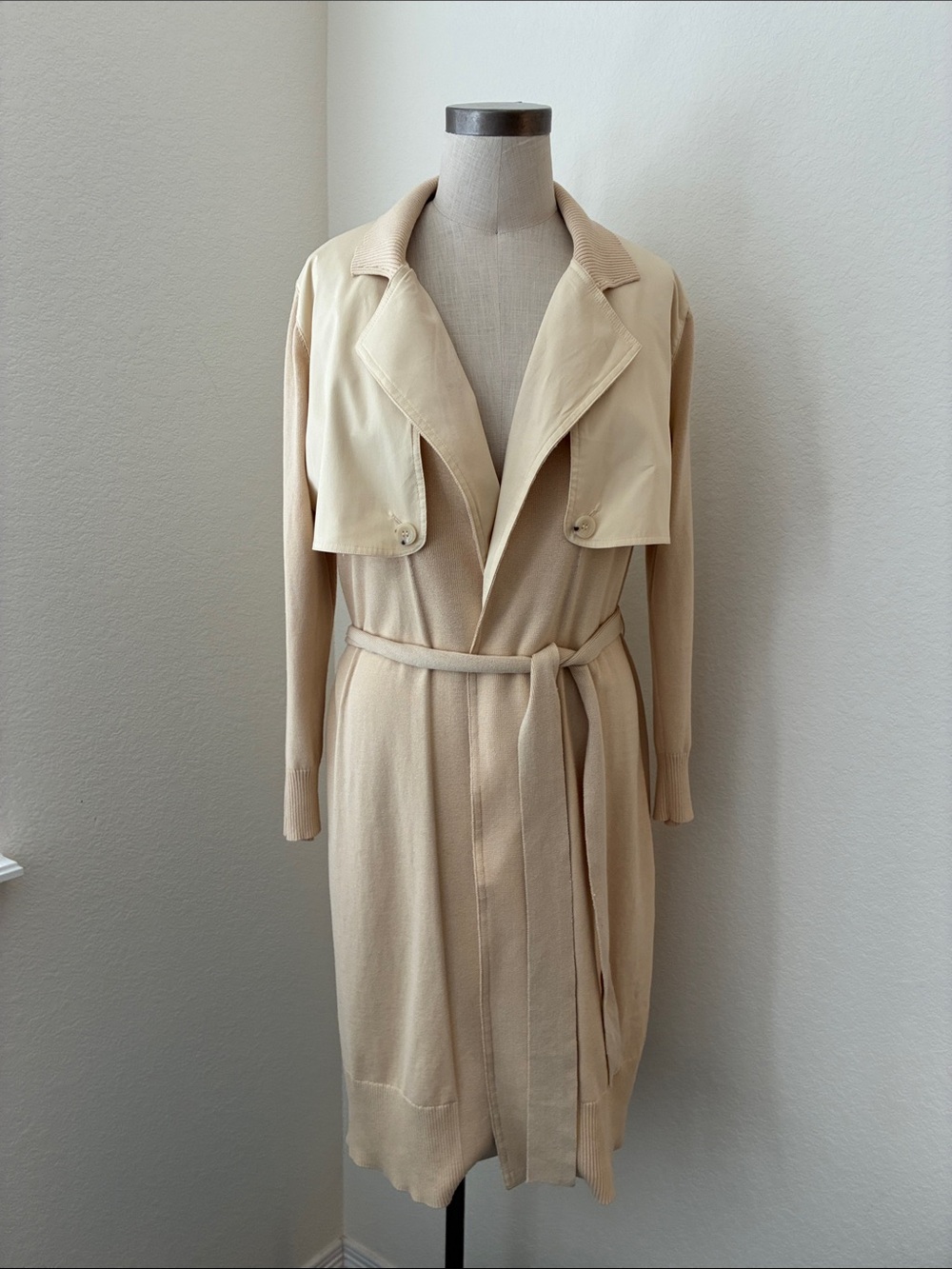 Calvin Klein sz S Belted Trench Cardigan Sweater Neutral Minimalist Scandigirl